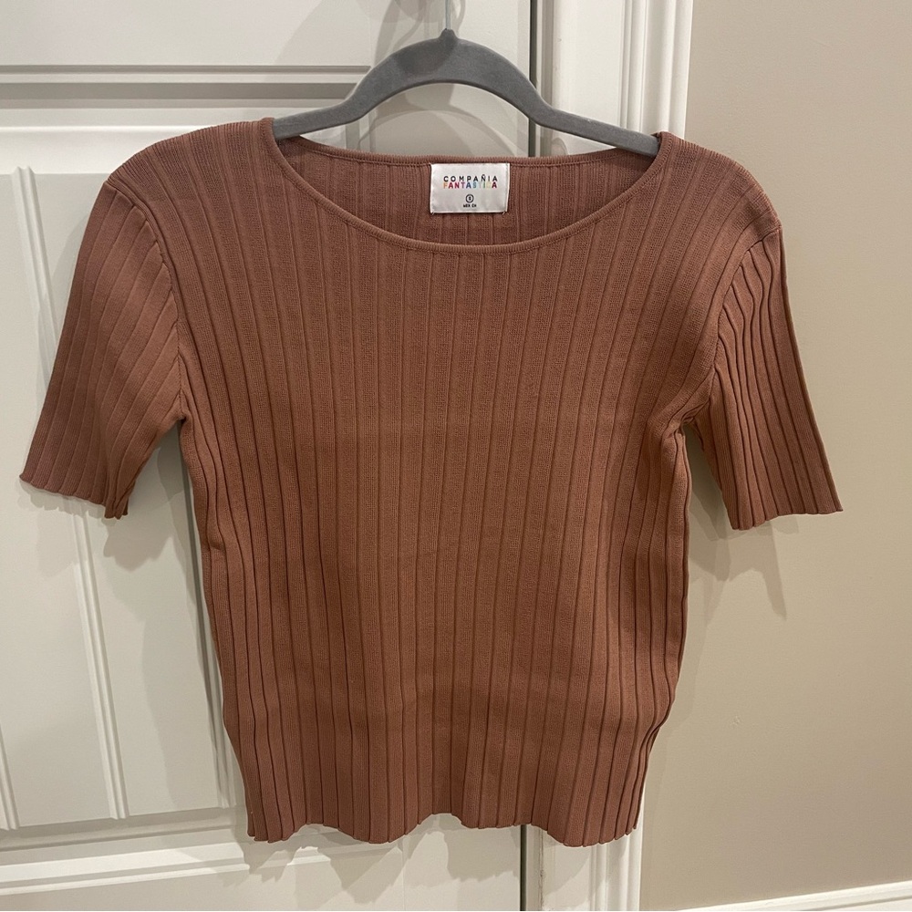 Women's Brown Ribbed Top - Compañía Fantástica